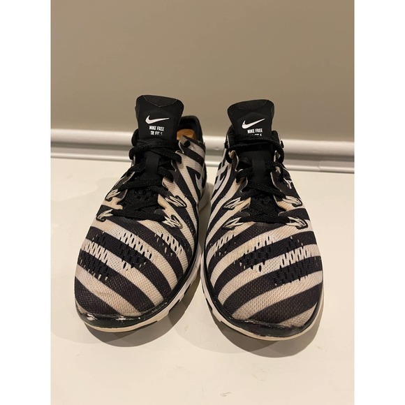Nike Free 5.0 TR Fit 5 Womens Size 6.5 Sneaker Athletic Shoe Black Circle/Stripe - Picture 5 of 9
